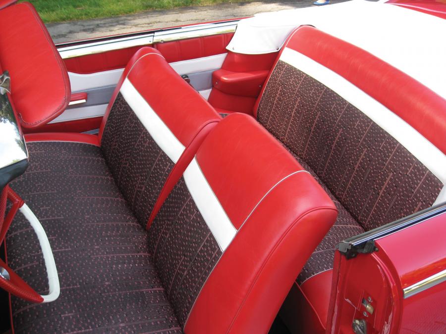  Plymouth Fury Convertible 1960 года  (фото 24 из 51)